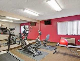 Hotel Ramada By Wyndham Rockaway Extérieur photo