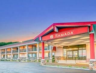 Hotel Ramada By Wyndham Rockaway Extérieur photo